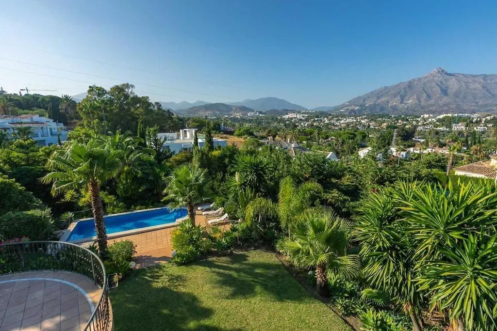Spacious 10Guest Villa In Puerto Banus With Pool Marbella