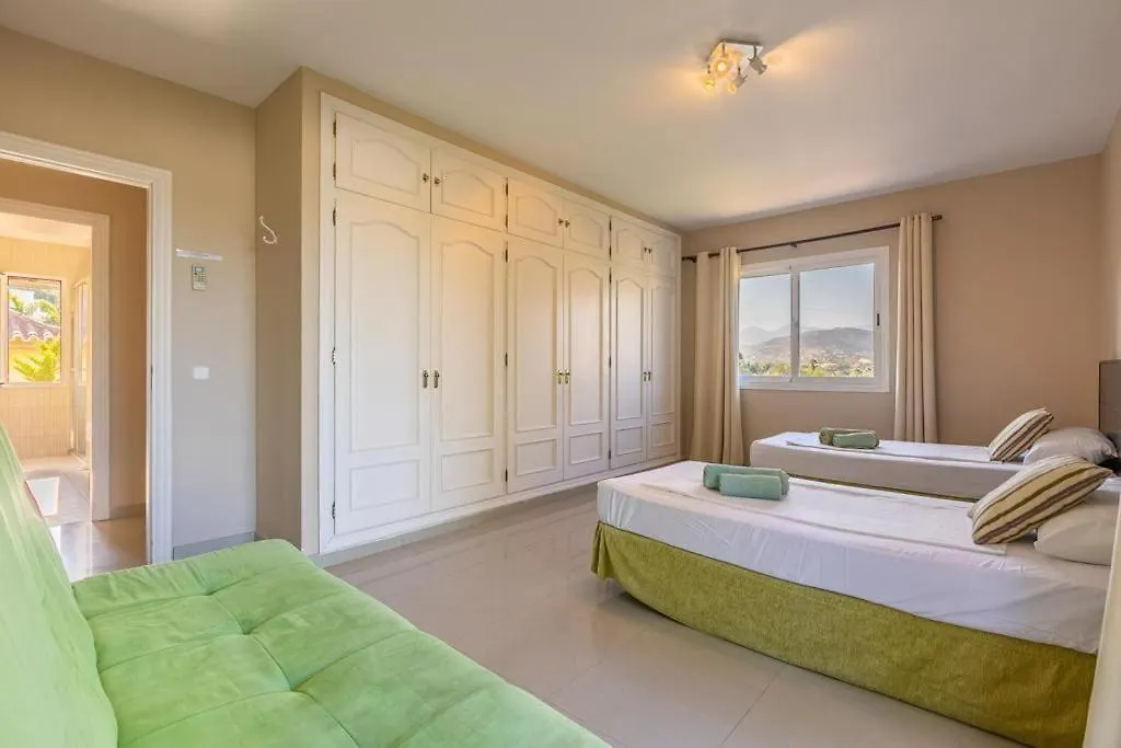 Spacious 10Guest Villa In Puerto Banus With Pool Marbella