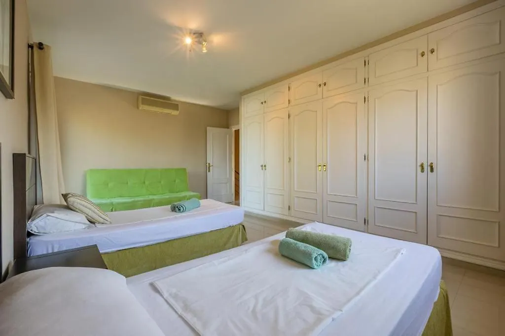 Spacious 10Guest Villa In Puerto Banus With Pool Marbella 0*,  Spain