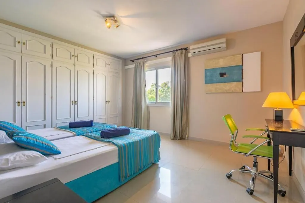 Spacious 10Guest Villa In Puerto Banus With Pool Marbella 0*,  Spain